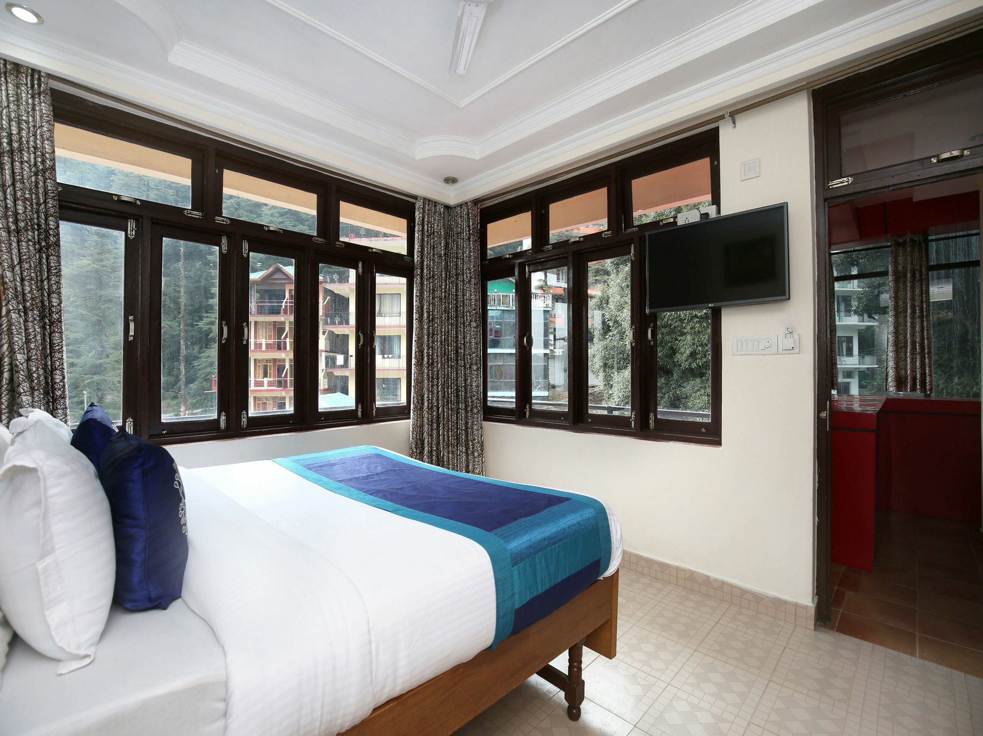 Oyo 9942 Hotel Ravine Dharamshala Eksteriør billede